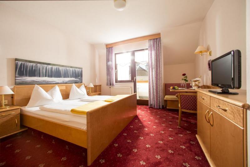Mein Hotel Fast - Genel
