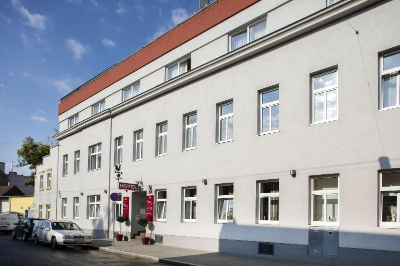 Hotel Hahn - Genel