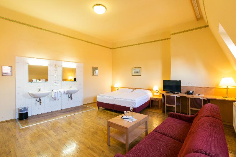 Hotel Post - Oda