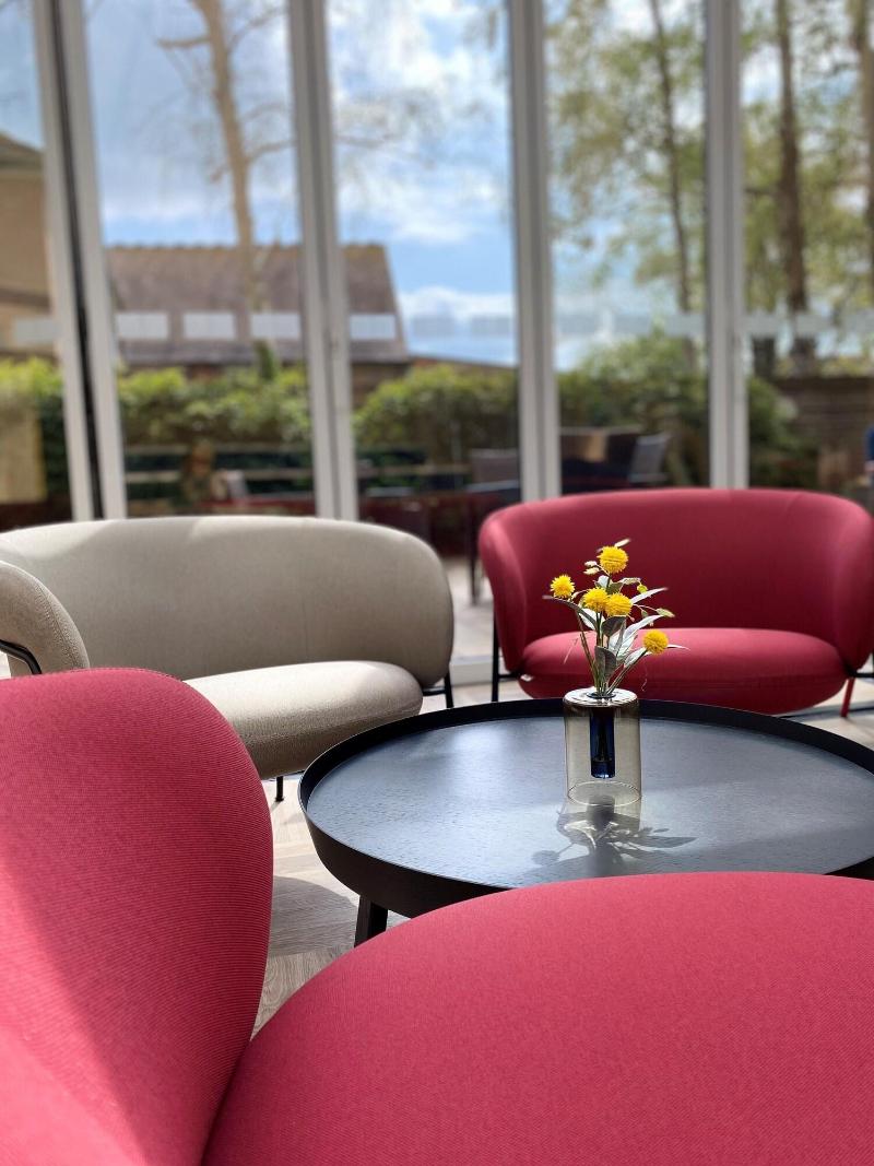Holiday Inn Express Windsor - Lobi