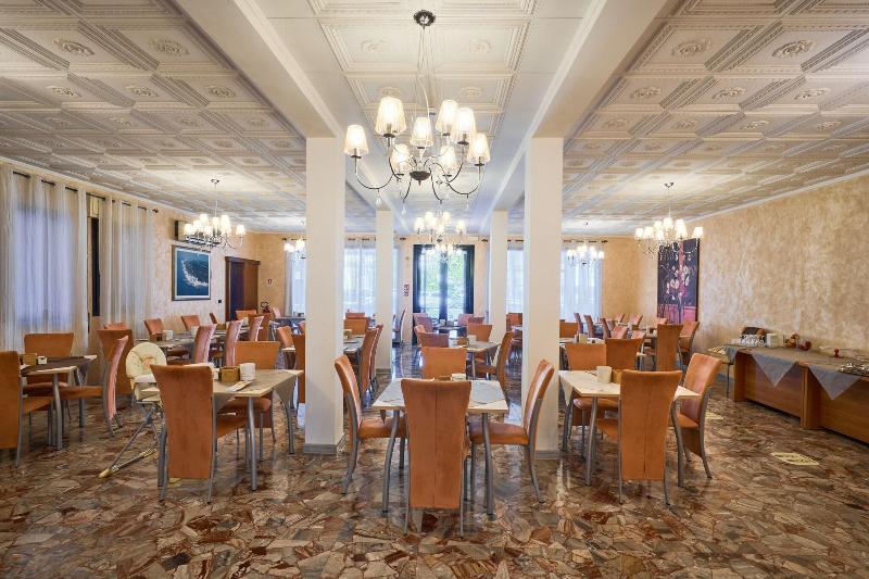 Hotel Villa del Mar - Restoran