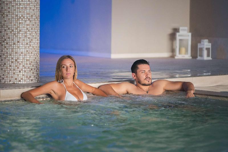Horizon Wellness & Spa Resort BW Signature - Havuz
