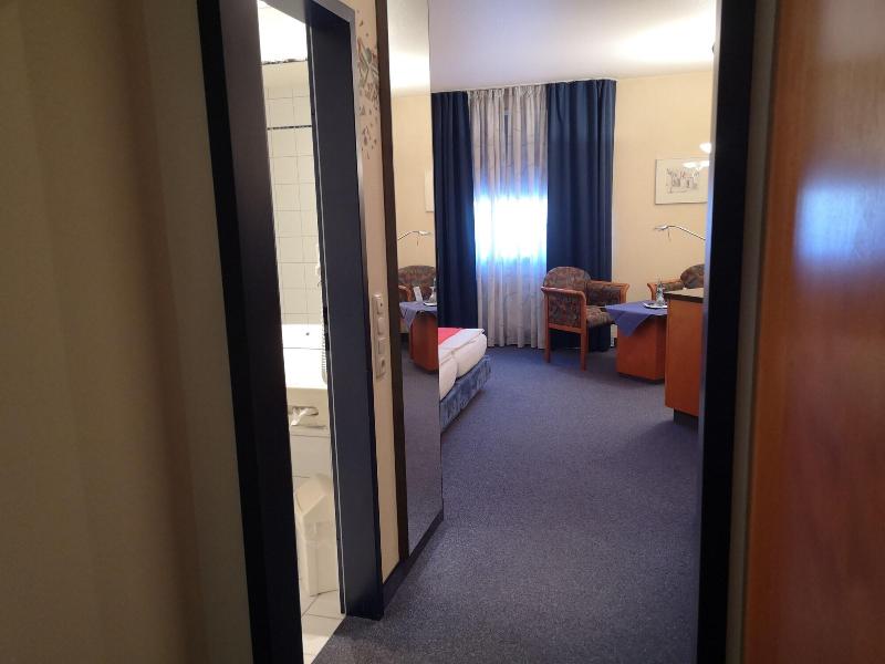 Main Hotel Eckert - Oda