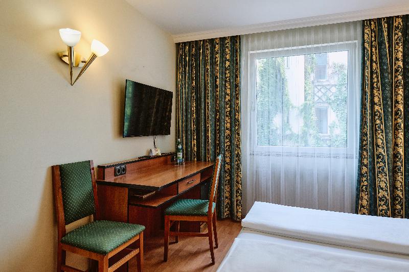 Hotel Deutschmeister - Oda