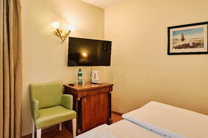 Hotel Deutschmeister - Oda