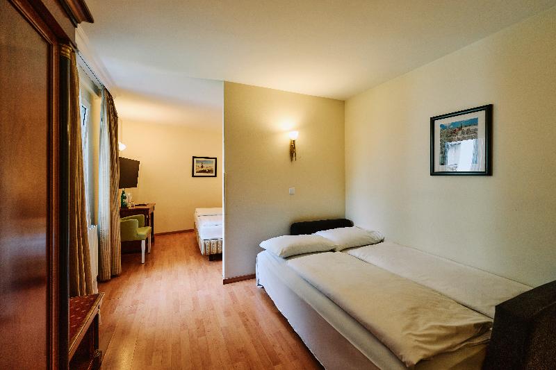 Hotel Deutschmeister - Oda