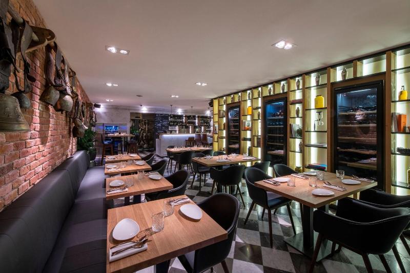 W Verbier - Restoran