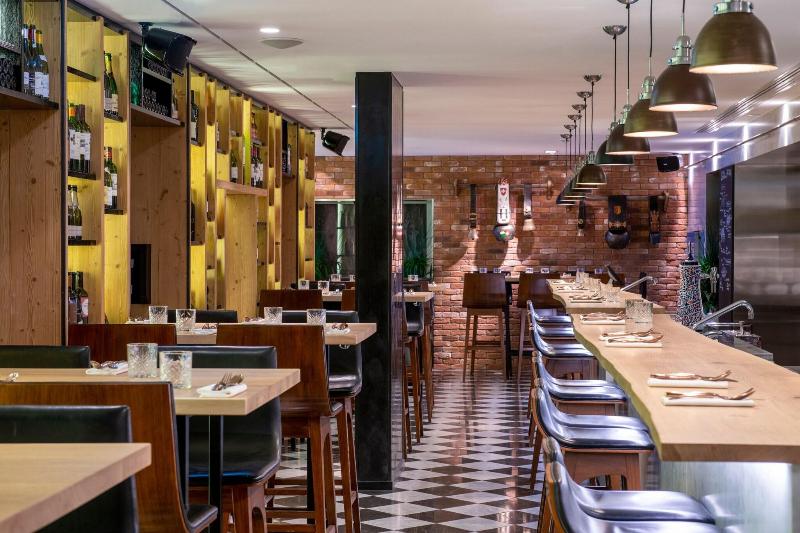 W Verbier - Restoran