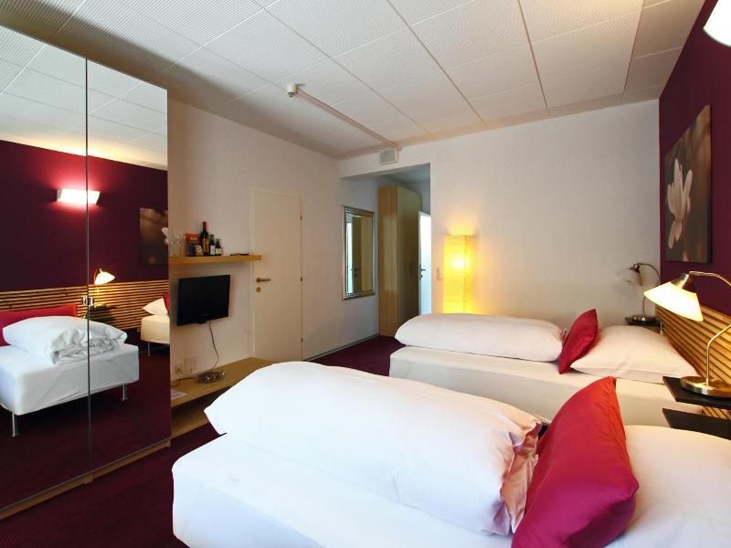 College Garden Hotel - Oda