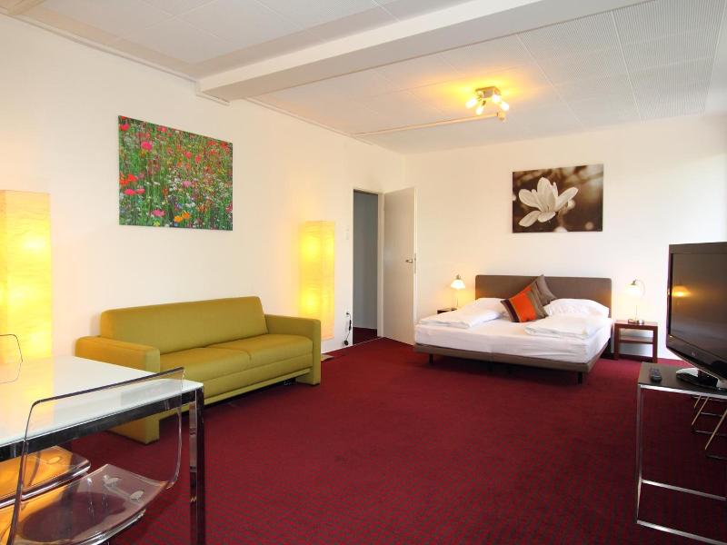 College Garden Hotel - Oda