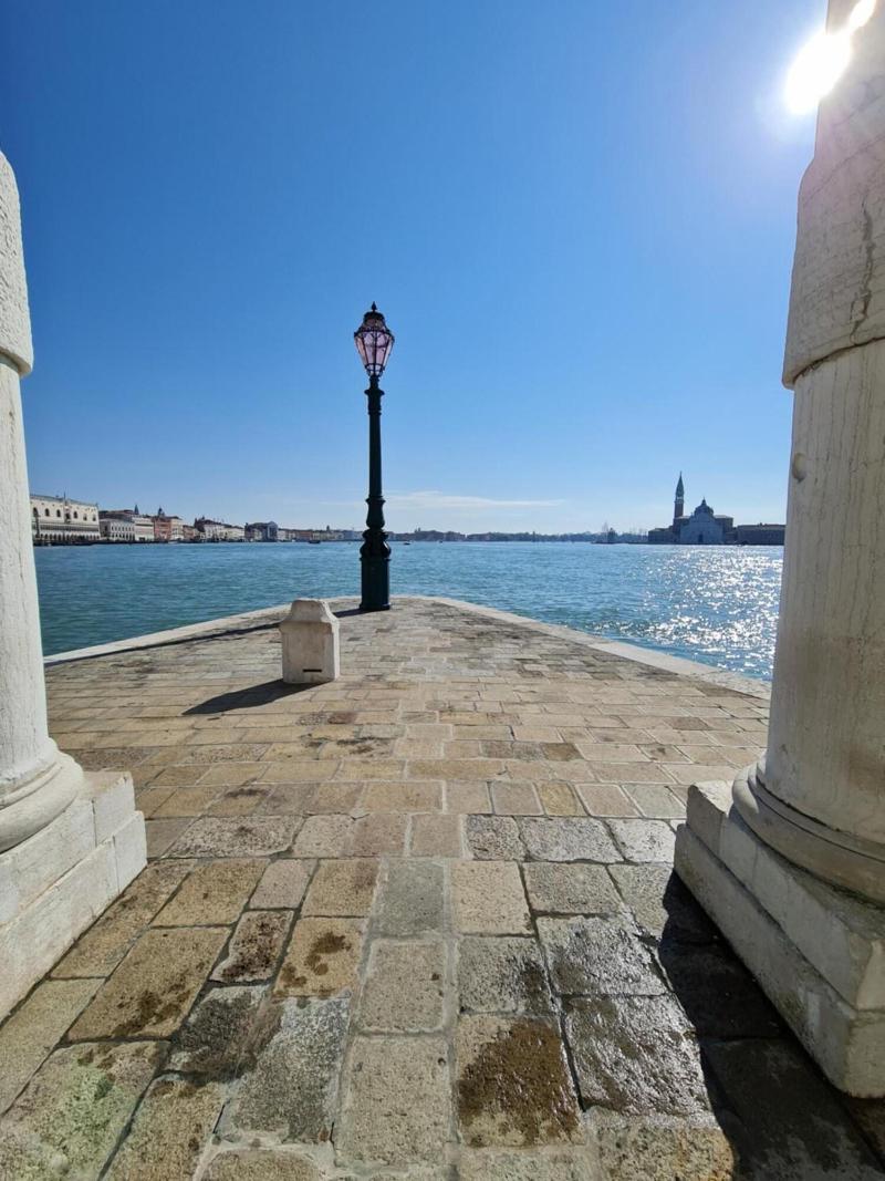 Friendly Venice - Genel