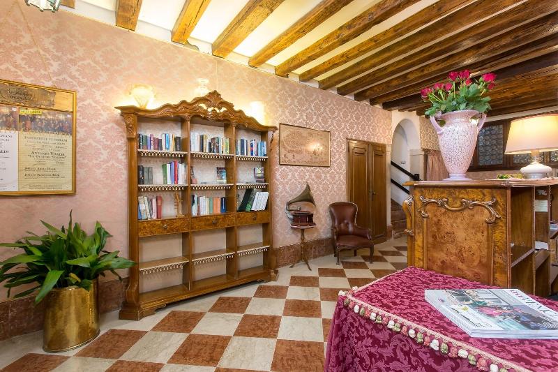 Hotel Mezzo Pozzo - Lobi