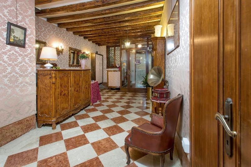 Hotel Mezzo Pozzo - Lobi