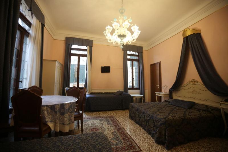 Hotel Mezzo Pozzo - Oda