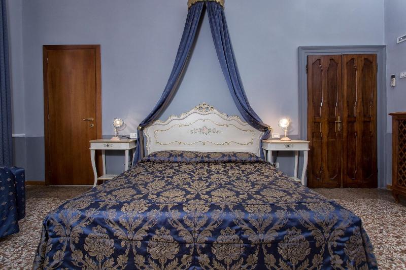 Hotel Mezzo Pozzo - Oda