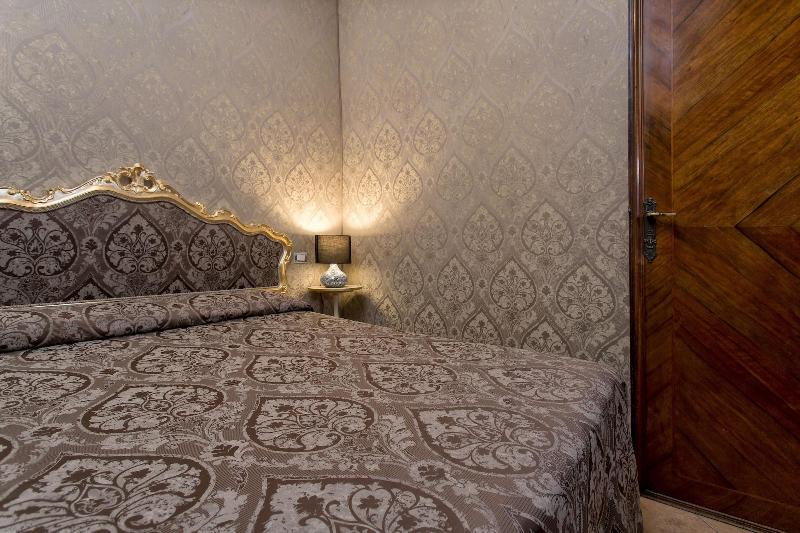 Hotel Mezzo Pozzo - Oda