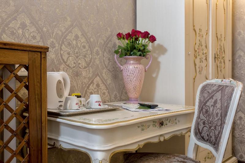 Hotel Mezzo Pozzo - Oda