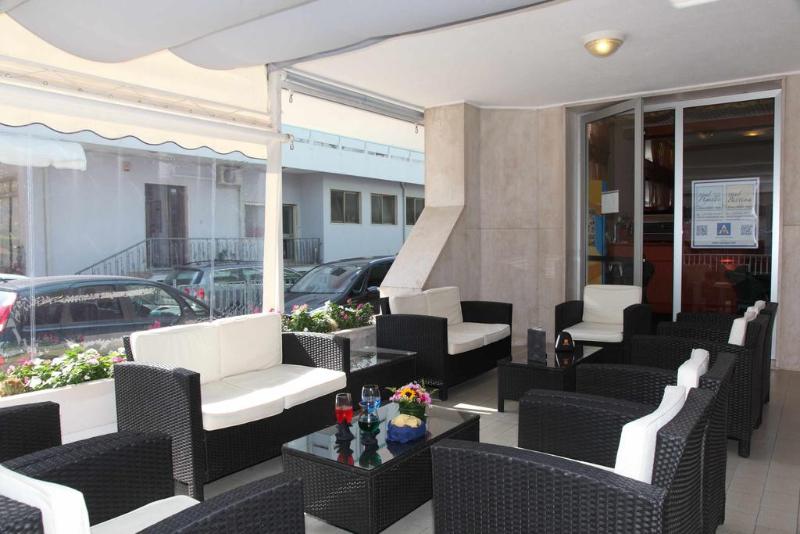 Hotel Bettina - Teras