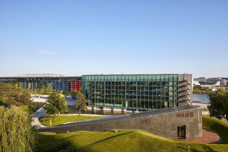 The Ritz-Carlton Wolfsburg - Genel