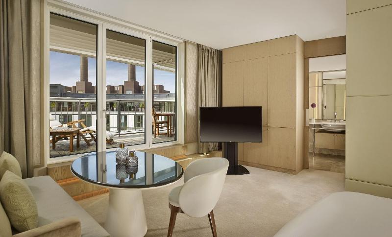 The Ritz-Carlton Wolfsburg - Oda