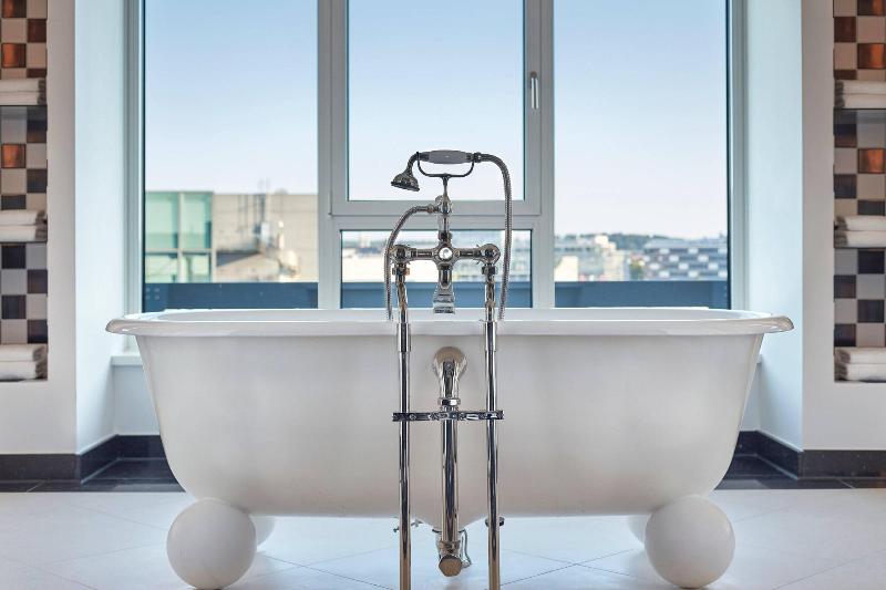 The Ritz-Carlton Wolfsburg - Oda