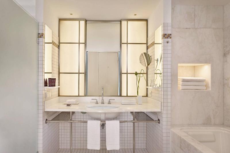 The Ritz-Carlton Wolfsburg - Oda