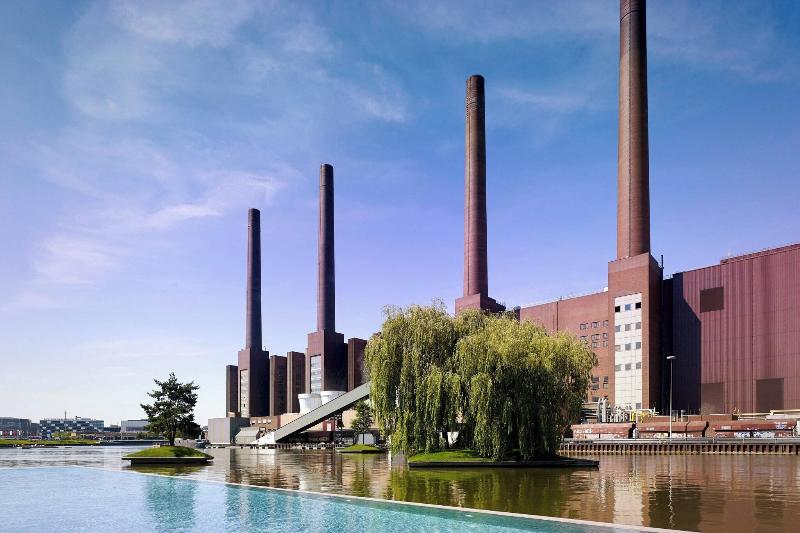 The Ritz-Carlton Wolfsburg - Havuz