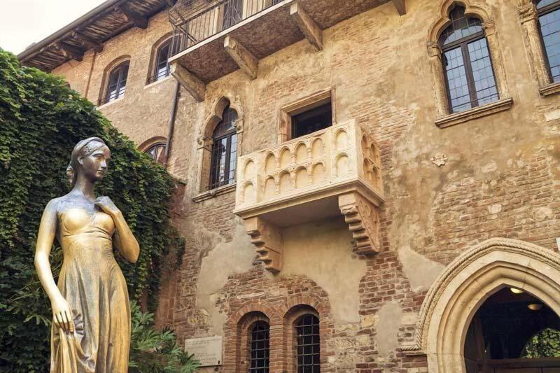 Colomba D'Oro - Genel