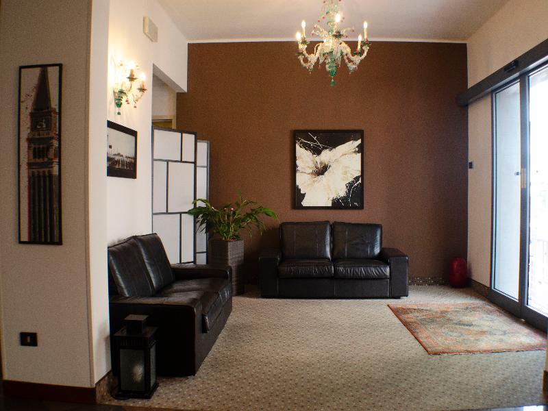 Hotel Adria - Lobi