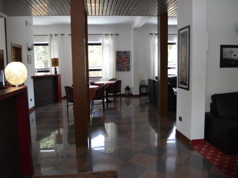 Hotel Adria - Lobi