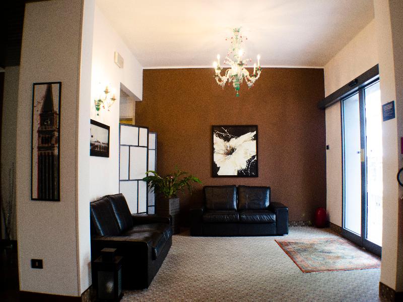 Hotel Adria - Lobi
