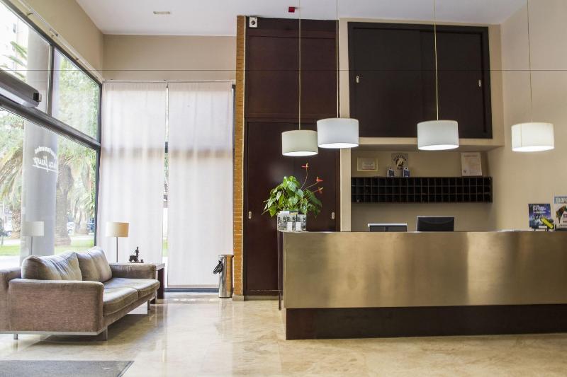 Plaza Picasso Apartamentos - Lobi