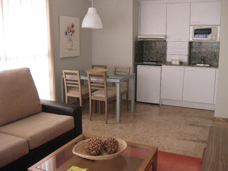 Plaza Picasso Apartamentos - Oda