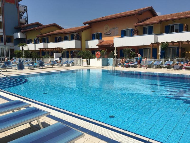 Villaggio Hemingway - Genel