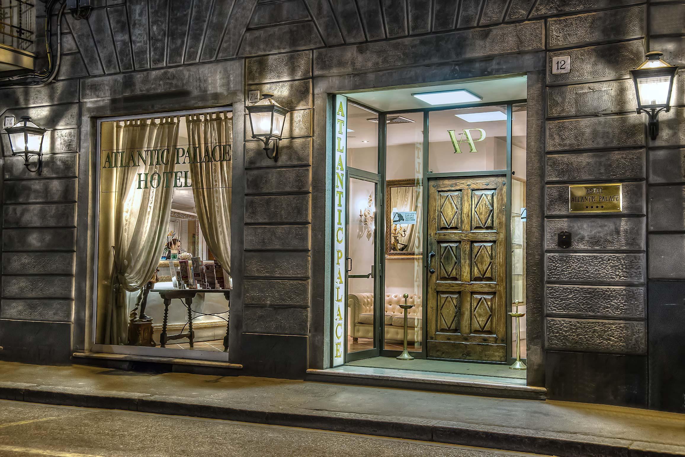 Atlantic Palace - Genel