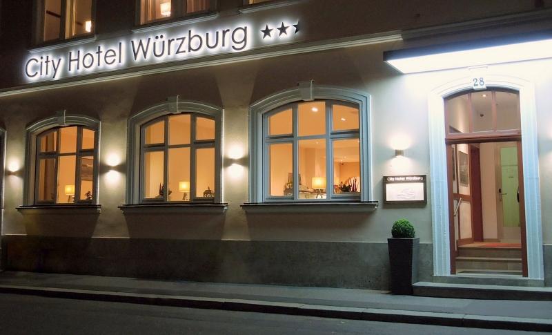 City Hotel Wurzburg - Genel