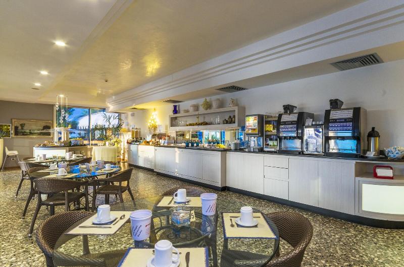 Panoramic - Bar