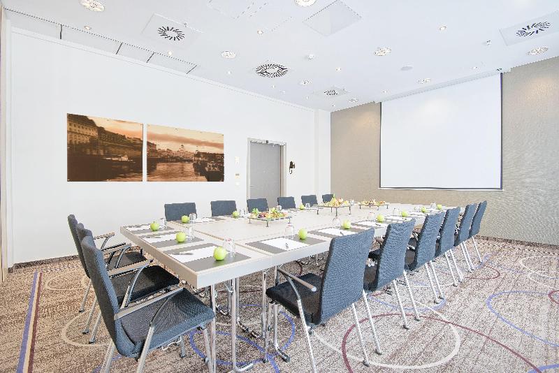 Crowne Plaza Berlin City Centre Ku'damm - Toplantı