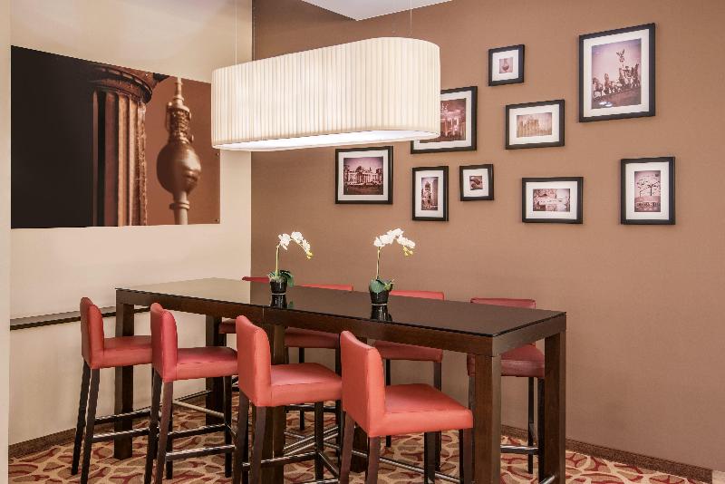 Crowne Plaza Berlin City Centre Ku'damm - Genel