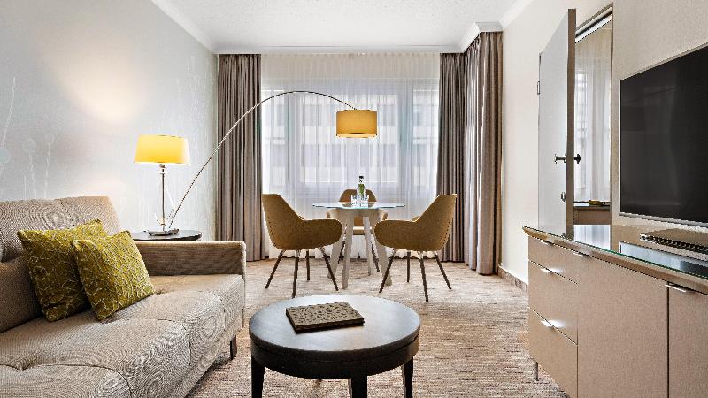 Crowne Plaza Berlin City Centre Ku'damm - Oda