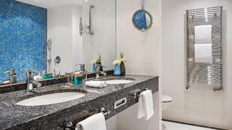 Crowne Plaza Berlin City Centre Ku'damm - Oda