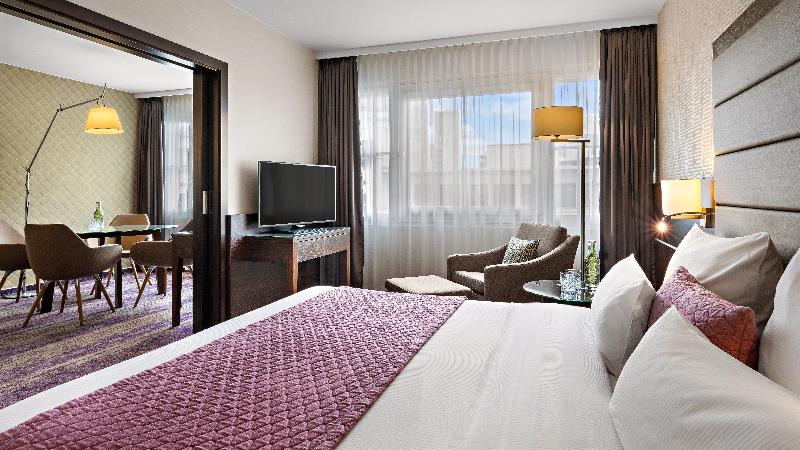 Crowne Plaza Berlin City Centre Ku'damm - Oda