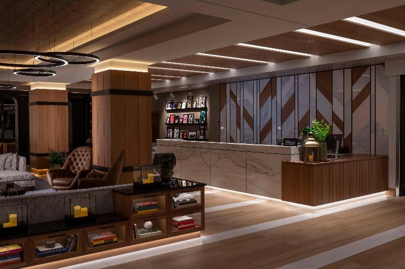 DoubleTree by Hilton Berlin Ku'damm - Lobi