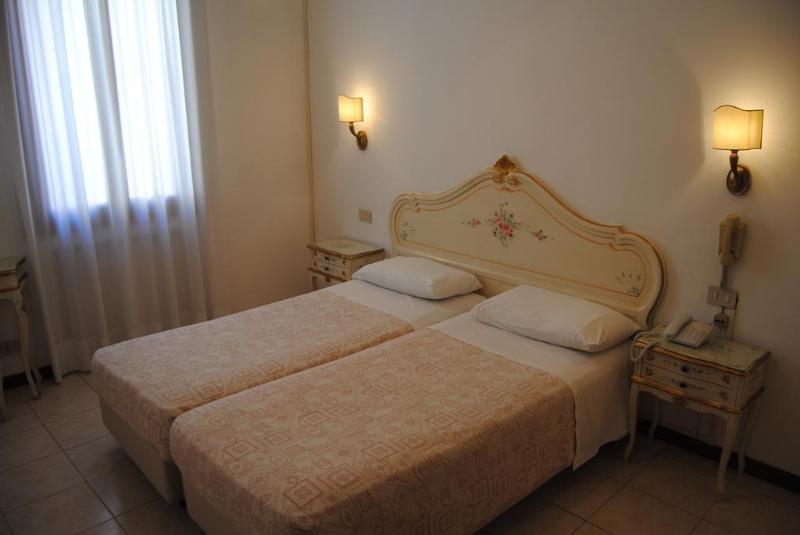 Hotel Guerrini Venezia - Genel