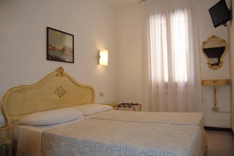 Hotel Guerrini Venezia - Genel