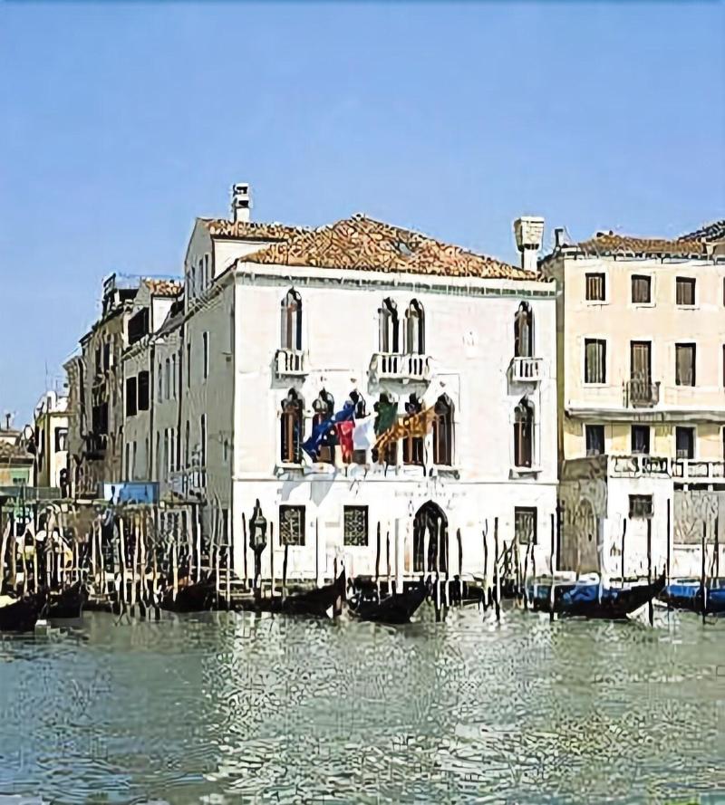 Foscari Palace - Genel