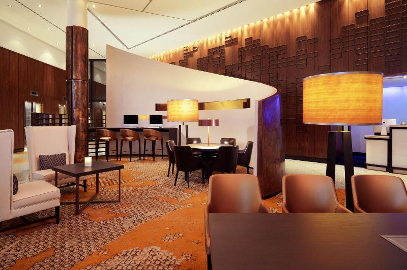 Sheraton Berlin Grand Hotel Esplanade - Lobi