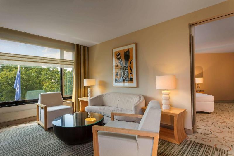 Sheraton Berlin Grand Hotel Esplanade - Genel