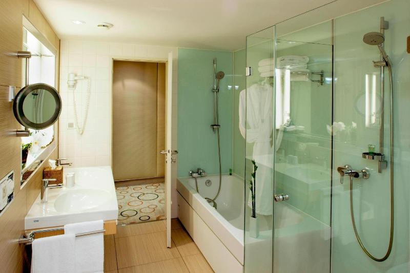 Sheraton Berlin Grand Hotel Esplanade - Genel