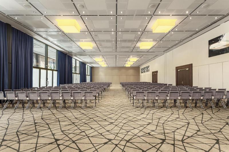 Sheraton Berlin Grand Hotel Esplanade - Genel